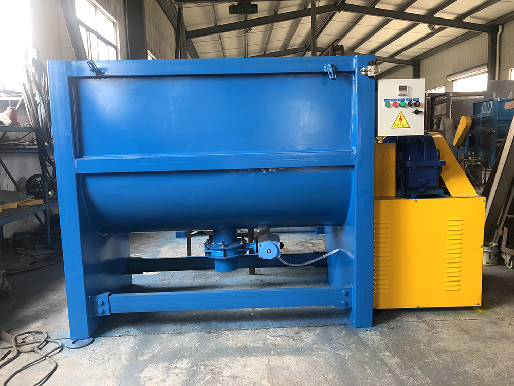 臥式攪拌機(jī) (7)